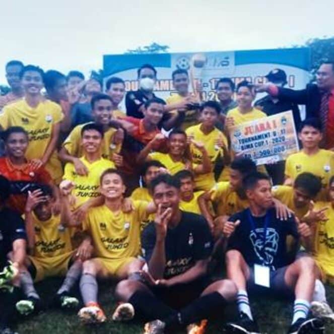 Galaxy FC Bawa Pulang Trofi Juara Sepakbola U-17 Bima Cup I