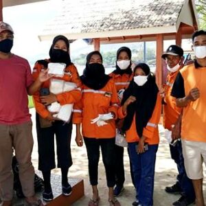 BPBD Lepas FTSB untuk Pengamanan Pantai Kolo dan Bagi-Bagi Masker