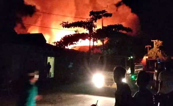 Diduga Arus Pendek, Rumah Warga di Desa Tangga Terbakar - Kabar Harian Bima