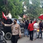 PPMC Demonstrasi, Boikot Jalan di Desa Cenggu - Kabar Harian Bima