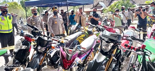 Sat Lantas Tilang 78 Unit Motor Knalpot Racing - Kabar Harian Bima