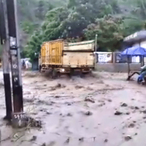 Disorot Soal Banjir Gunung, Pemerintah Sudah Benahi, Tapi Masyarakat Kurang Sadar - Kabar Harian Bima