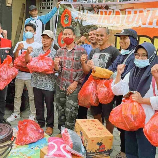 IKA Unhas NTB Berbagi untuk Korban Banjir Lombok Barat