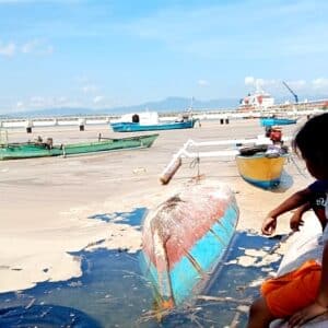 Laut Tercemar Limbah, Pemandian Pantai Lawata Ditutup - Kabar Harian Bima