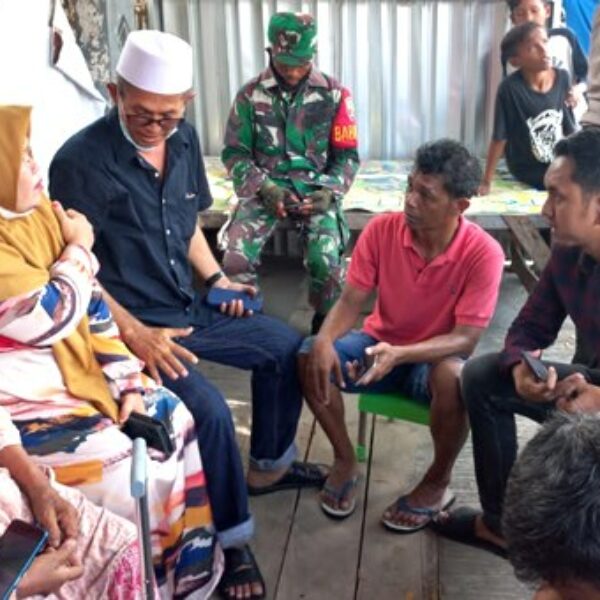 Tinjau Kebakaran di Tanjung, Yogi Koordinasi dengan Dinas Terkait