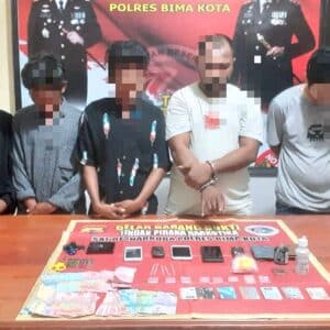 Diduga Sedang Pesta Sabu, 7 Pria Digelandang ke Polres  - Kabar Harian Bima