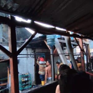 Akibat Arus Pendek, Rumah Warga Tolobali Terbakar - Kabar Harian Bima