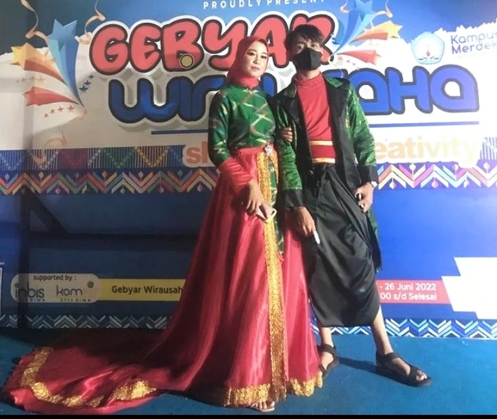 Berkah Fashion Show, Mahasiswi STIE Bima Tembus Dunia Perfilman Indonesia - Kabar Harian Bima