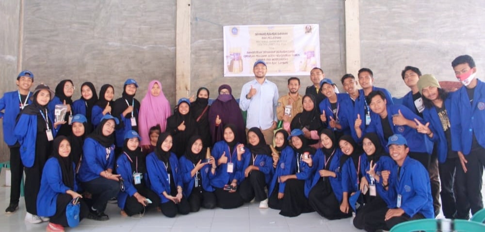 Mahasiswa KKN STIE Bima di Desa Teta Gelar Seminar Ciptakan Potensi UMKM Unggul - Kabar Harian Bima