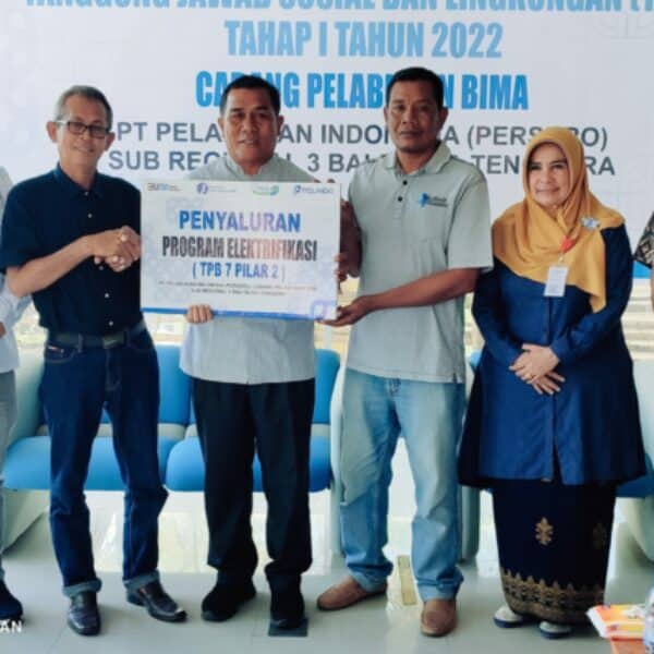 Pelabuhan Indonesia Persero Bima Salurkan TJSL Tahap I - Kabar Harian Bima
