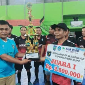 Final Futsal HGN, SMAN 3 Sape Taklukan SMAN 2 Woha 5-3 - Kabar Harian Bima