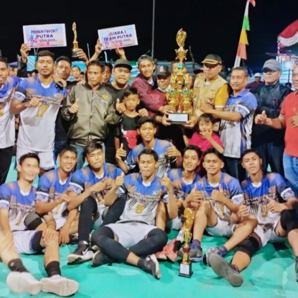 Tim Putra Santi Sang Juara Voli di Lamoci Cup Desa Cenggu - Kabar Harian Bima