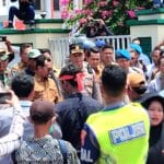 Temui Demonstran LMND, Wali Kota Bima: Soal KPK Biarkan Proses Hukum Berjalan - Kabar Harian Bima