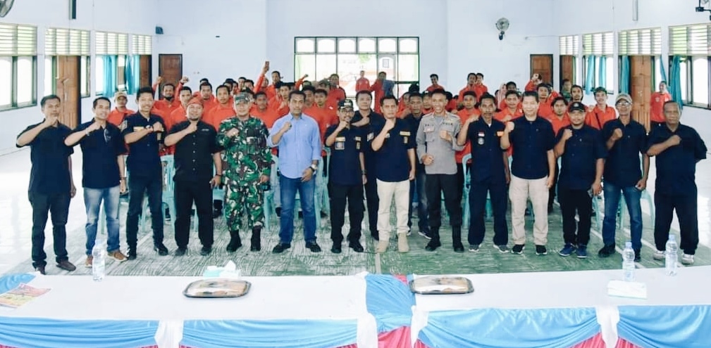 Wali Kota Bima Kukuhkan 100 Relawan Pemadam Kebakaran di 20 Kelurahan - Kabar Harian Bima