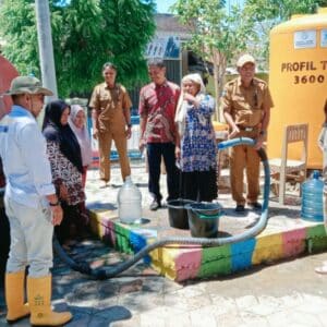 Terima Laporan, BPBD Gerak Cepat Salurkan Air Bersih untuk Warga