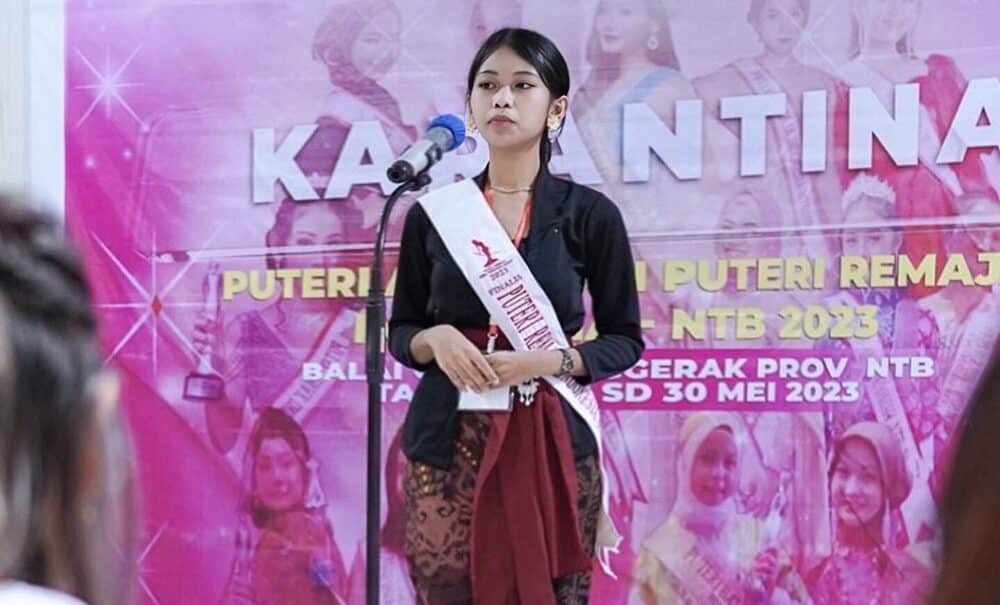 Esy, Mahasiswa STIE Bima Terpilih sebagai Putri Remaja Indonesia NTB Persahabatan 2023 - Kabar Harian Bima