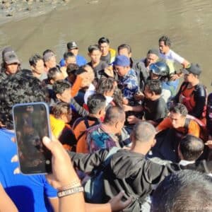 Jasad Arumi Akhirnya Ditemukan di Dasar Sungai Dam Salo - Kabar Harian Bima