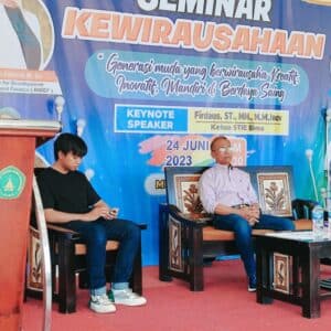 Seminar Kewirausahaan, Ketua STIE Bima: Tingkatkan Inovasi dan Tumbuhkan Jiwa Daya Saing