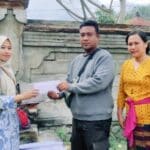 PT Pegadaian Peduli, Bantu Sarana Ibadah Pura di Kelurahan Kumbe - Kabar Harian Bima