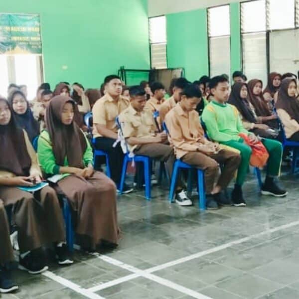 Tingkatkan SDM, SMKPPN Bima Bekali 65 Siswa