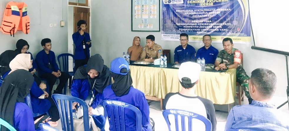 Mahasiswa KKN STIE Bima di Kelurahan Lewirato Adakan Seminar dan Paparkan Program Kerja - Kabar Harian Bima