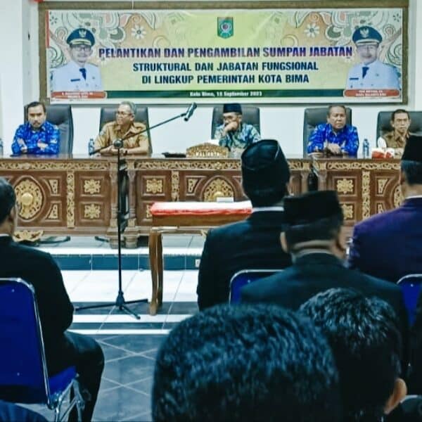Berstatus Tersangka KPK, Wali Kota Bima Lantik 35 Pejabat Struktural dan Fungsional