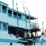 Kapal Ditumpangi Belasan Warga Asing Tabrakan di Perairan Sangiang - Kabar Harian Bima