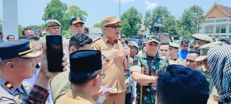 HM Rum Janji Tindaklanjuti Tuntutan Soal Pengeboran Air CV Hilal - Kabar Harian Bima