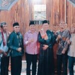 Salat Magrib Berjamaah di Jatibaru Timur, HM Rum Ajak Masyarakat Makmurkan Masjid - Kabar Harian Bima