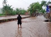 Hujan Lebat Picu Luapan Sungai, Kelurahan Kendo Terendam Air