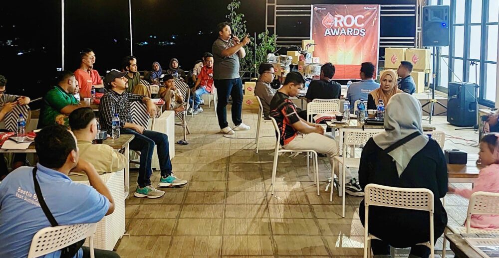 ROC AWARDS, Wujud Apresiasi Telkomsel Untuk Red Outlet Community di Kabupaten Dompu - Kabar Harian Bima