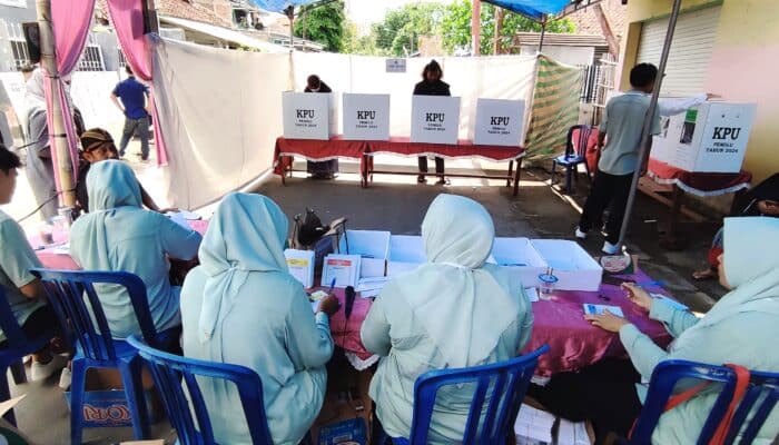 Masyarakat Lewirato Berpartisipasi pada Pemilu 2024, Pemungutan Suara Lancar