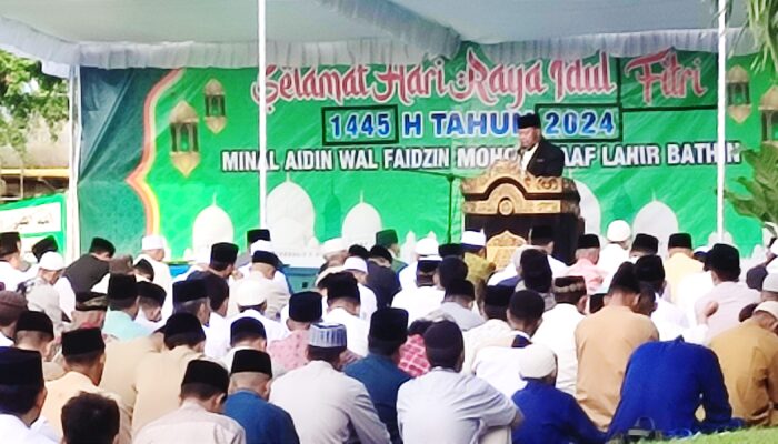Salat Idul Fitri di Pemkot Bima, Ustadz Islamuddin Ajak Kembali ke Fitrah Manusia Sejati