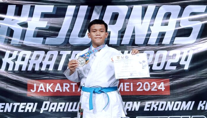 Membanggakan, Alden Atlet Karate Kota Bima Sabet Medali Perak di Kejurnas ASKI Jakarta