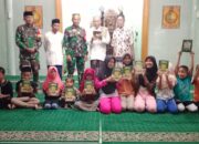 Babinsa Lewirato dan Babinsa Rontu Bagikan Al Quran dan Iqro di TPQ Nurul Iman Kelurahan Lewirato