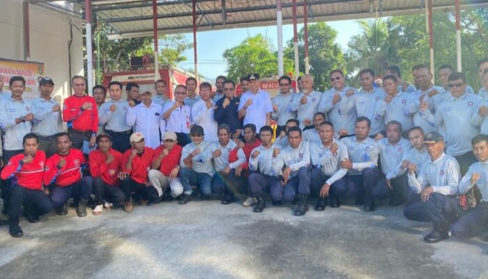 Pj Wali Kota Bima Buka Pembinaan Kapasitas Aparatur Damkar dan Serahkan Armada 3 Roda