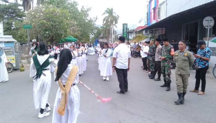 MTQ Kecamatan Rasanae Barat Dimulai dengan Semarak Pawai Ta’aruf