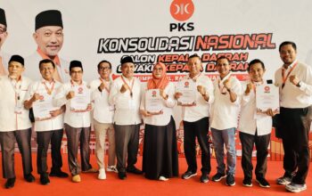 Terima B1KWK, PKS Resmi Usung Pasangan Man-Feri untuk Pilkada Kota Bima 2024 - Kabar Harian Bima