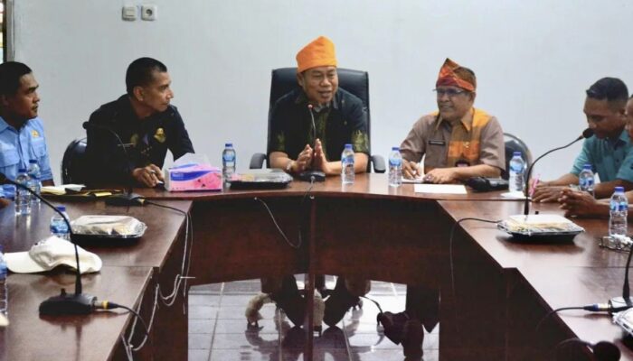 Pimpin Rapat di PUPR, HM Rum: APBD-P 2024 Fokus Optimalisasi Program UPTD Air Minum