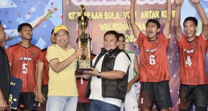 Volly Ball Menuju Cabor Unggulan, Aji Rum Ingin Bangun GOR di Kota Bima - Kabar Harian Bima