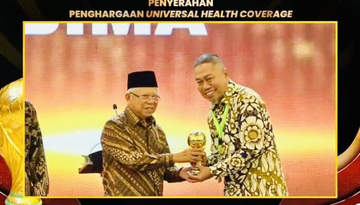 Pj Wali Kota Bima HM Rum Terima Penghargaan UHC dari Wapres RI