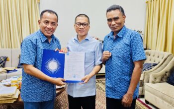 Ady Mahyudi-Irfan Resmi Terima SK B1KWK dari DPP PAN, Siap Berkompetisi di Pilkada Bima 2024 - Kabar Harian Bima