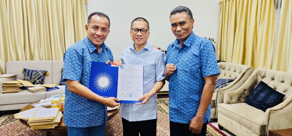 Ady Mahyudi-Irfan Resmi Terima SK B1KWK dari DPP PAN, Siap Berkompetisi di Pilkada Bima 2024 - Kabar Harian Bima