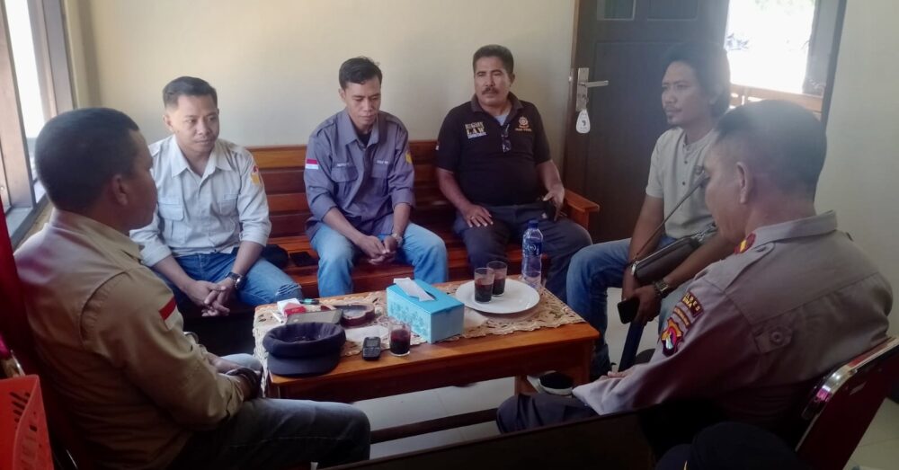 Panwascam dan Polsek Soromandi Bersinergi Awasi Kampanye Pilkada 2024 - Kabar Harian Bima