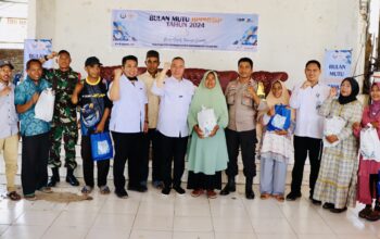 BPPMHKP Bima dan HMS Bagikan 500 Paket Ikan untuk Warga 5 Desa di Kecamatan Wawo - Kabar Harian Bima