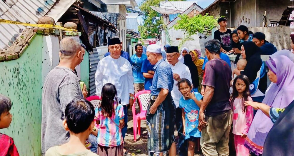 Aji Man Kunjungi Lokasi Kebakaran di Penaraga, Beri Dukungan Moral kepada Korban - Kabar Harian Bima