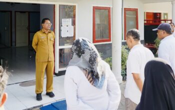 Respon Beredar Video Spanduk Paslon, Pj Sekda Pimpin Apel di Kelurahan Tanjung - Kabar Harian Bima