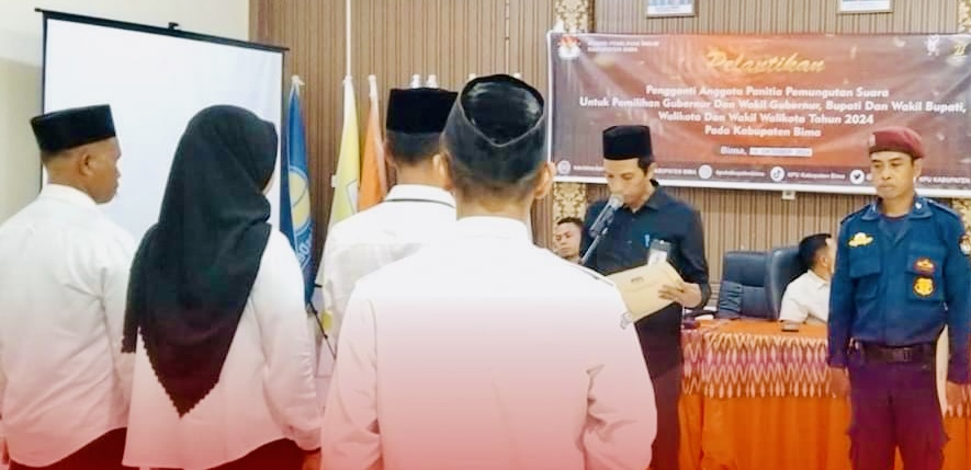 Ketua KPU Kabupaten Bima Lantik Pengganti Anggota PPS untuk Pilkada 2024 - Kabar Harian Bima