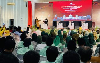 Debat Pertama Pilkada Kota Bima, Paslon Tawarkan Visi Peningkatan Kesejahteraan dan Pelayanan Publik - Kabar Harian Bima