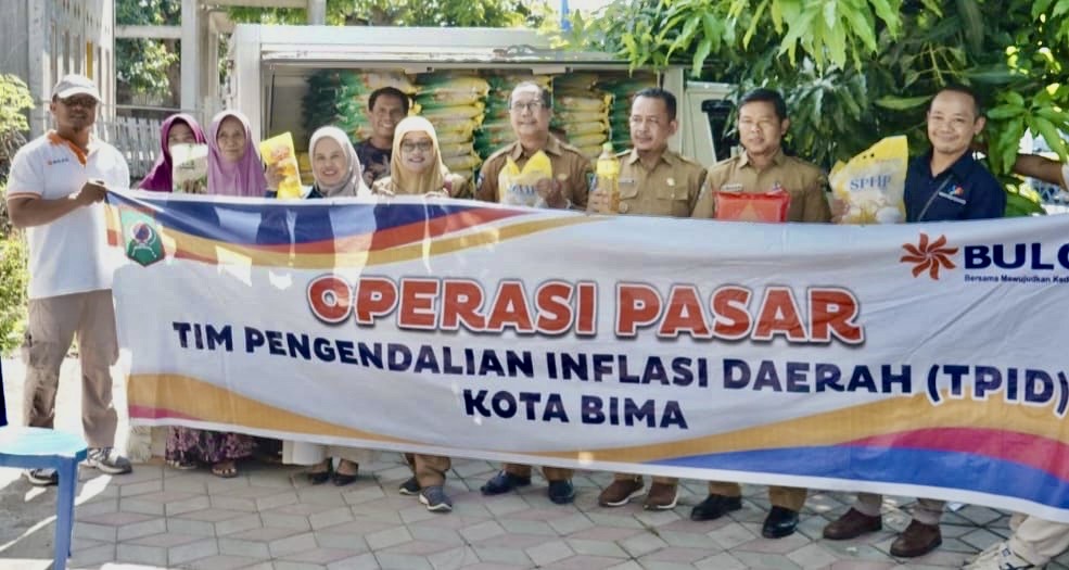 Jaga Stabilitas Harga, Pemkot Bima Bersama Perum Bulog Gelar Operasi Pasar - Kabar Harian Bima